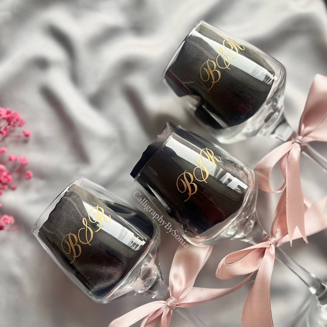 hand-painted wine glasses with names