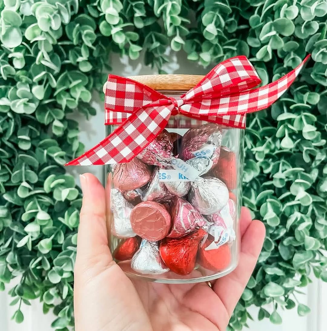 jar filled with handwritten love notes
