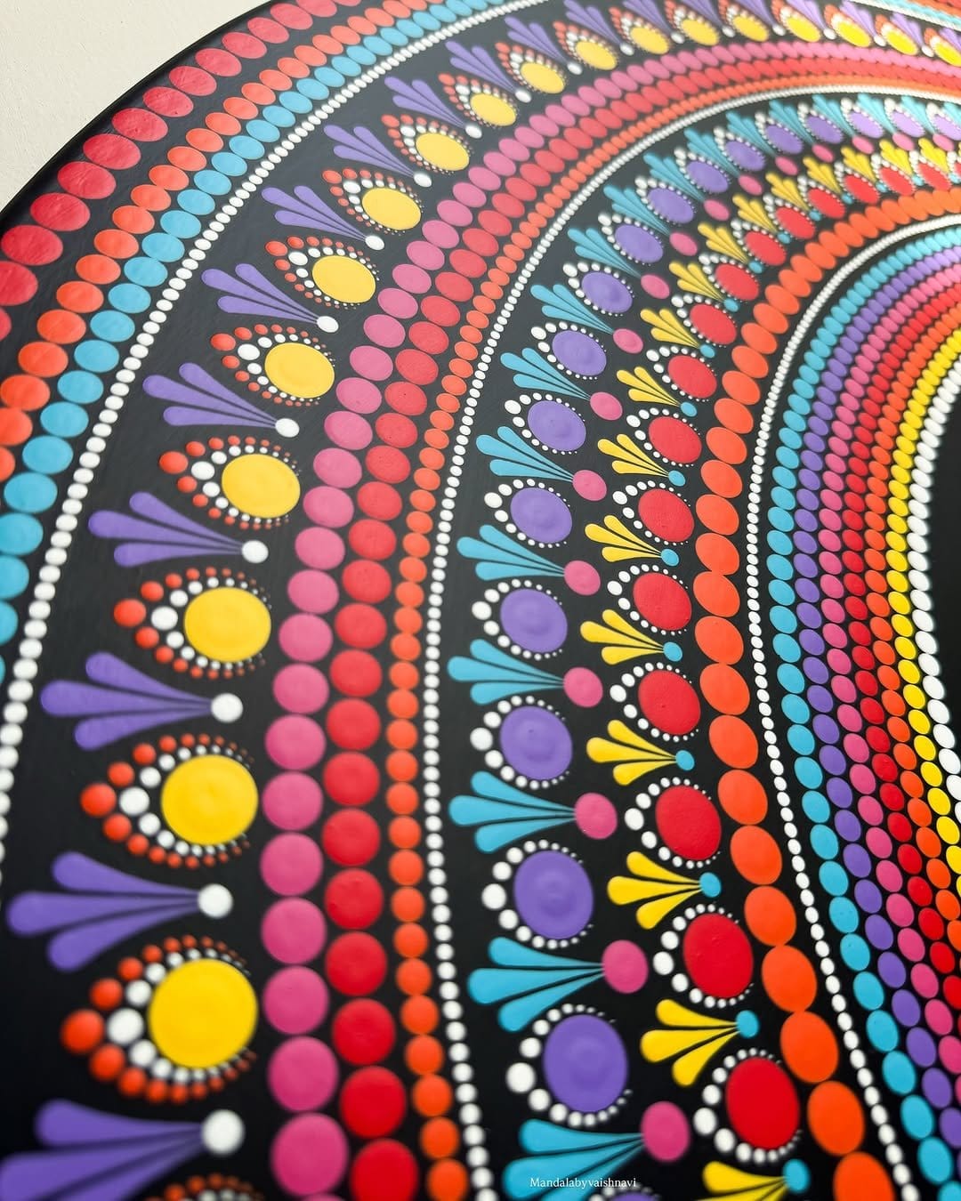 Colorful gradient dot handmade canvas