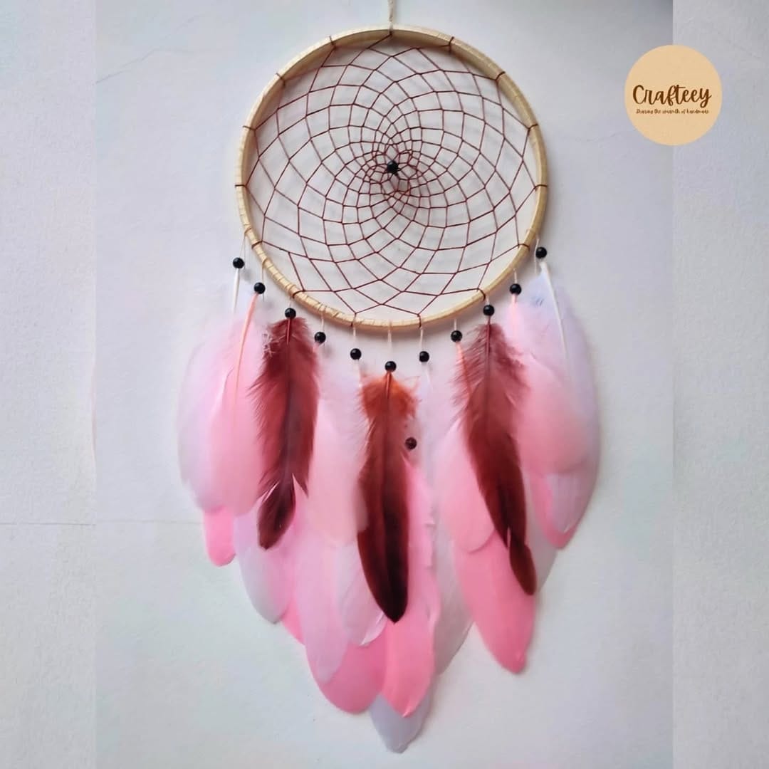 DIY dreamcatcher with lace and beads